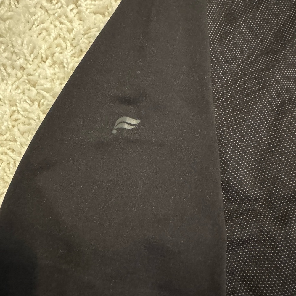 Fabletics Workout Shirt - Picture 3 of 7
